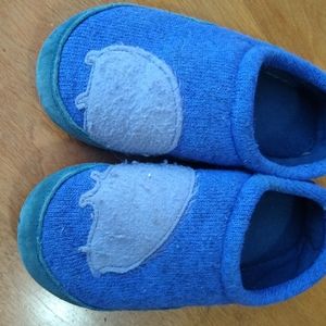 LL Bean kids slippers size 1-2